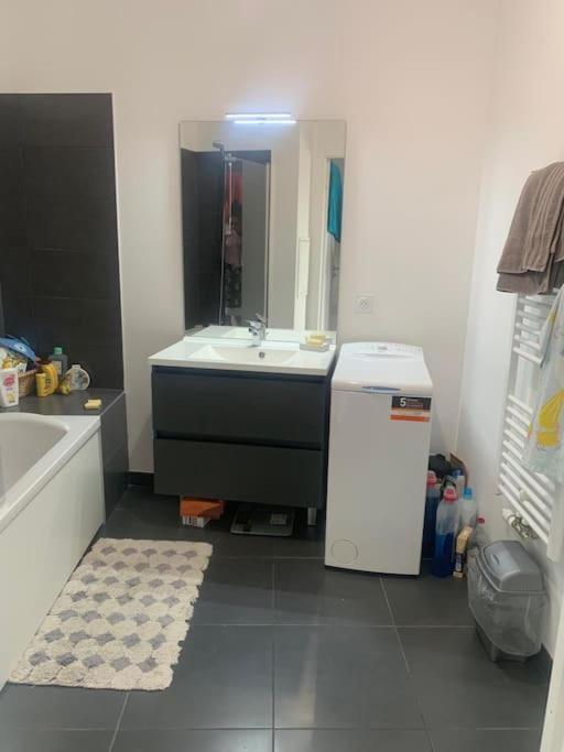 Grand Appartement Proche Paris Ideal Paris 2024 Ivry-sur-Seine Ngoại thất bức ảnh